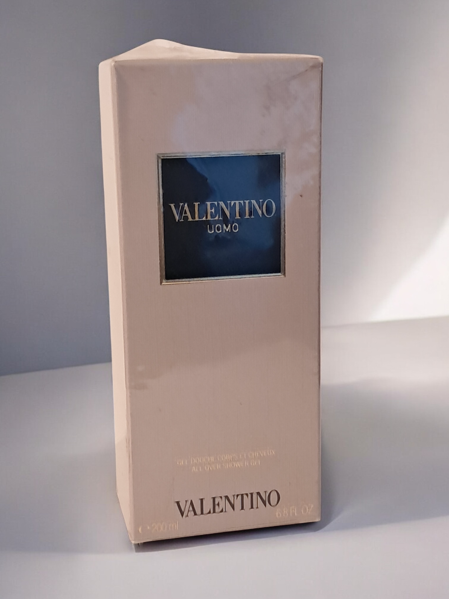 Valentino Uomo shower gel